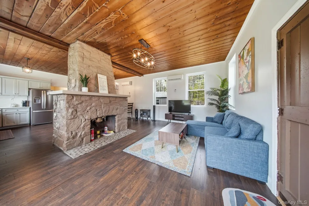 10 Stag Forest Road Forestburgh, NY 12777