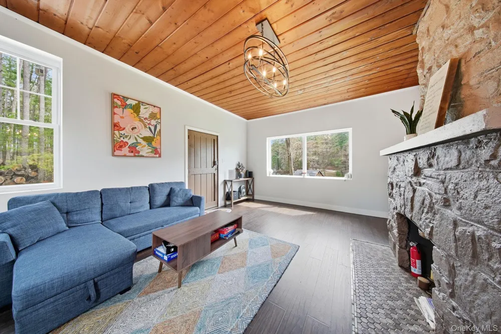 10 Stag Forest Road Forestburgh, NY 12777