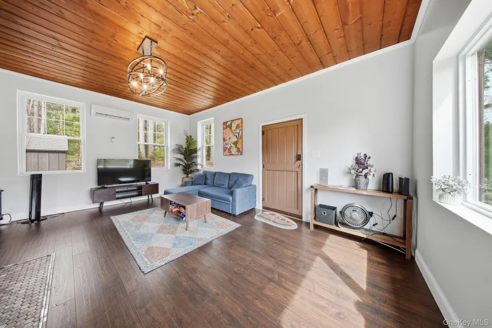 10 Stag Forest Road Forestburgh, NY 12777