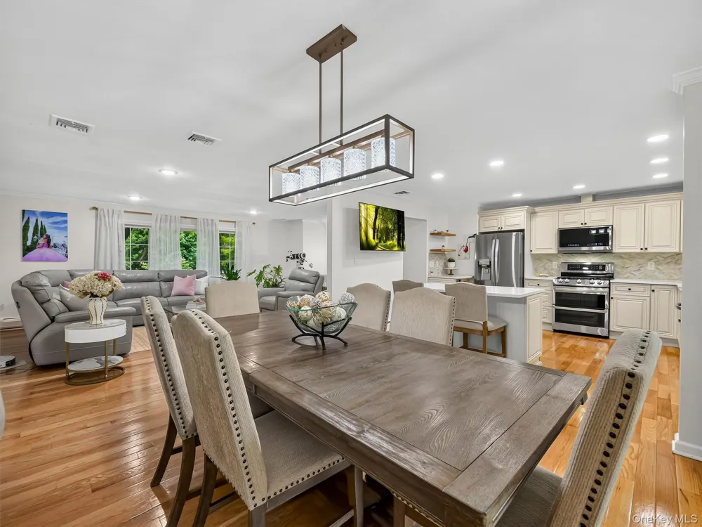 5 Evan Drive New City, NY 10956