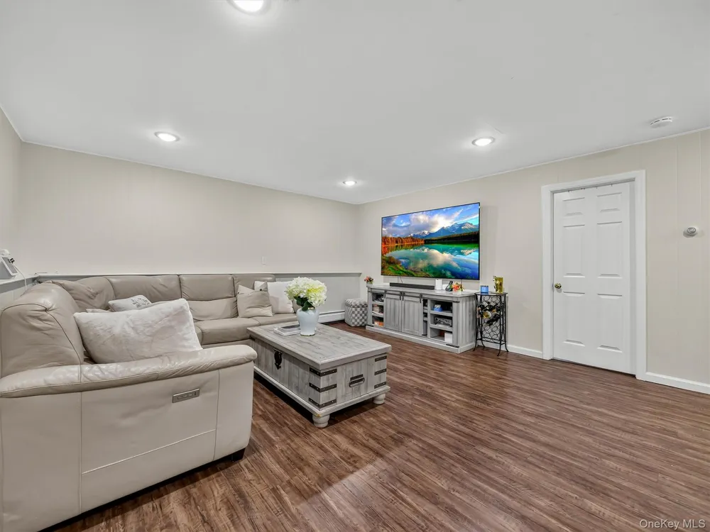 5 Evan Drive New City, NY 10956