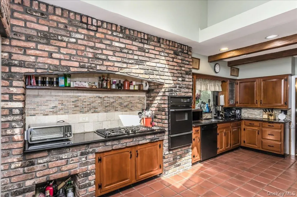 340 Princeton Road Rockville Centre, NY 11570