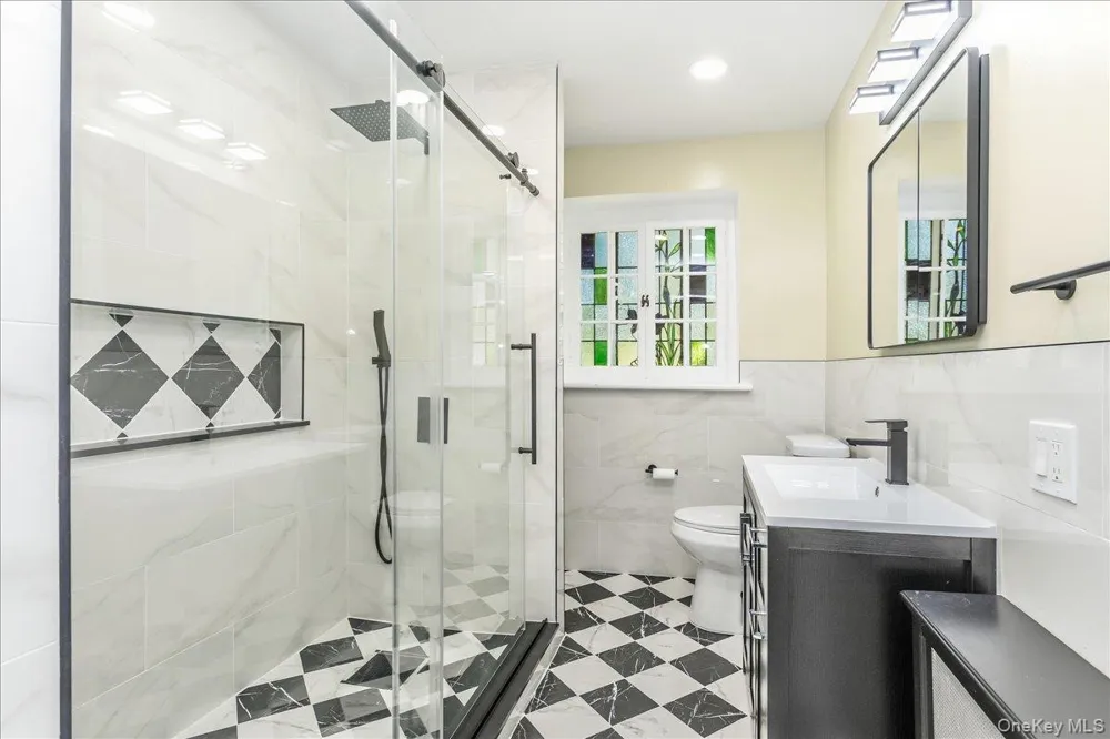340 Princeton Road Rockville Centre, NY 11570