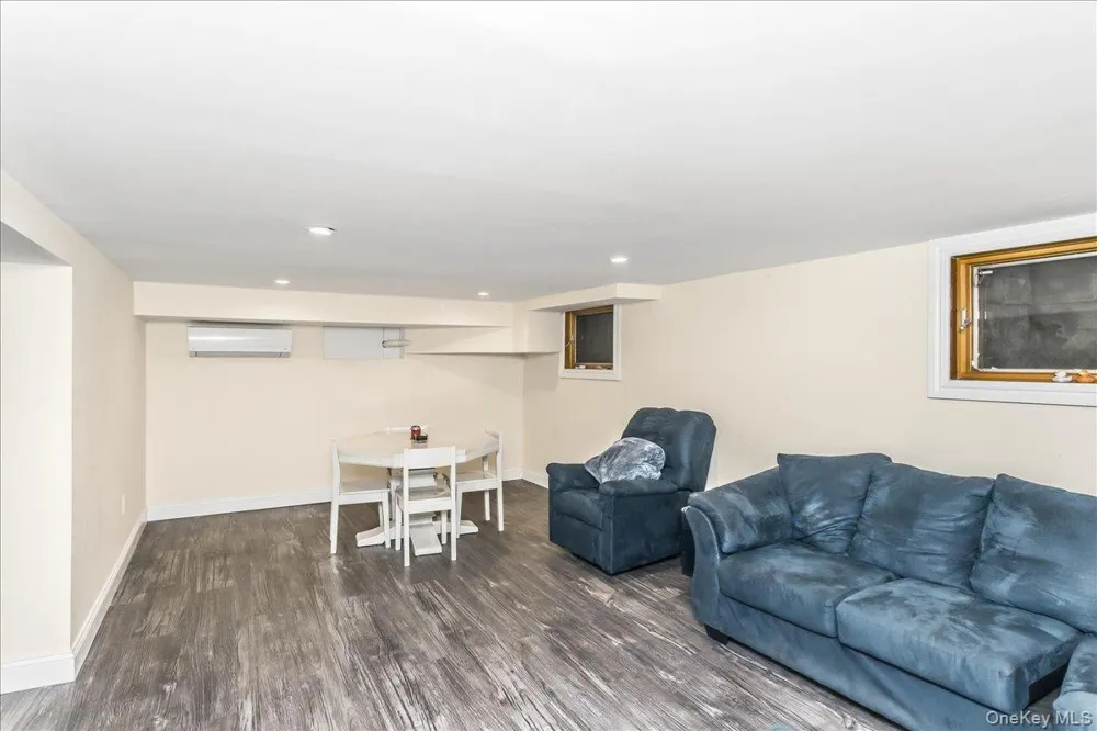 340 Princeton Road Rockville Centre, NY 11570