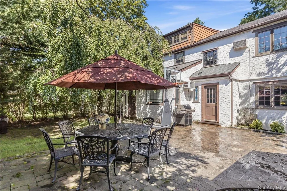 340 Princeton Road Rockville Centre, NY 11570