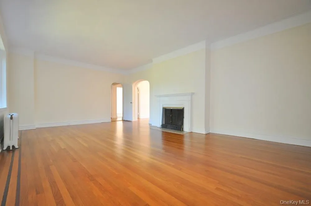 155 Garth Road #4D Scarsdale, NY 10583