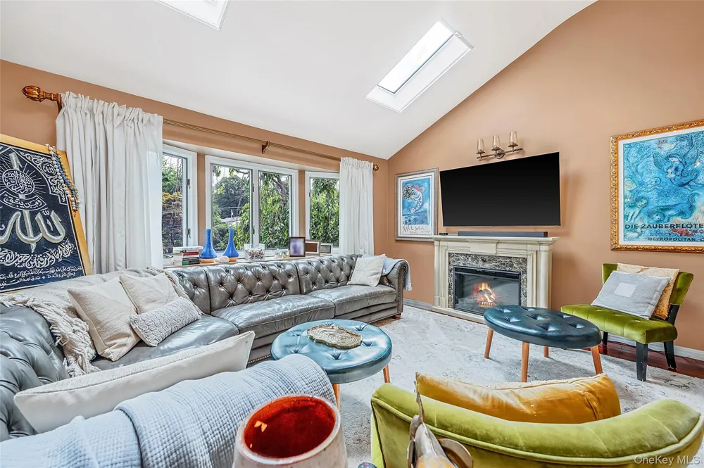 25 Kellogg Place South Huntington, NY 11746