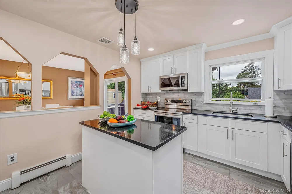 25 Kellogg Place South Huntington, NY 11746