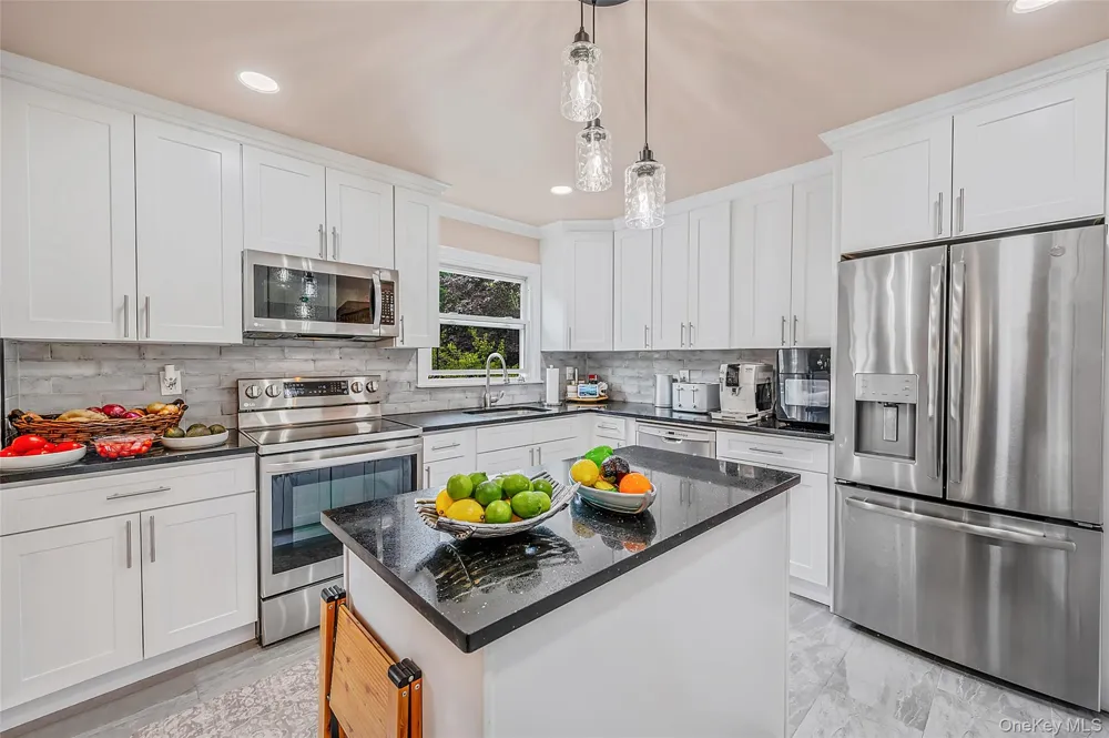 25 Kellogg Place South Huntington, NY 11746