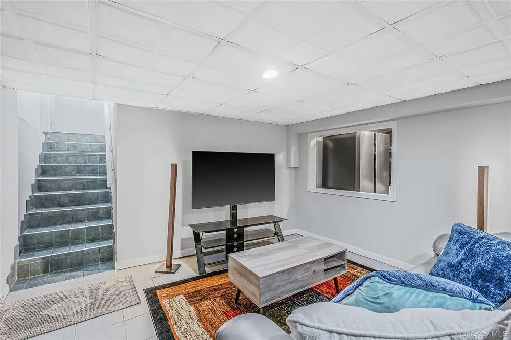 25 Kellogg Place South Huntington, NY 11746