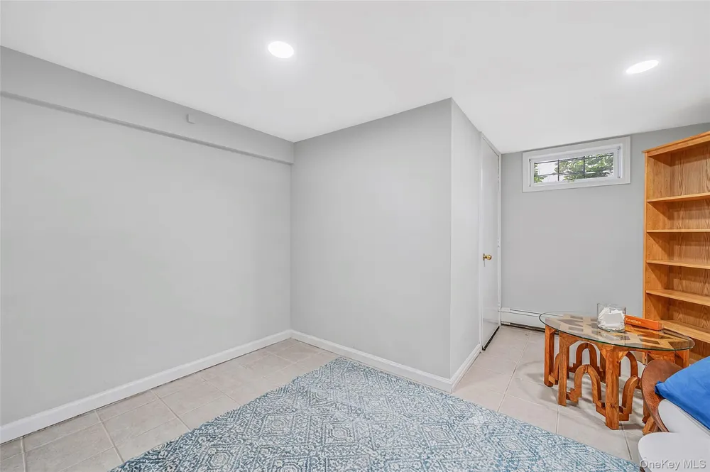 25 Kellogg Place South Huntington, NY 11746