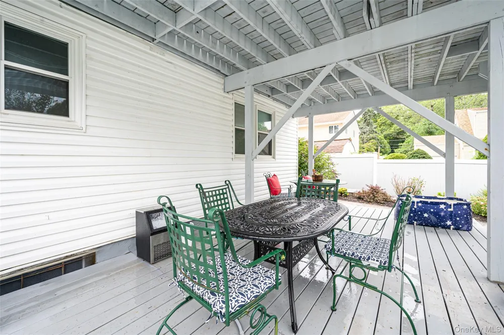 25 Kellogg Place South Huntington, NY 11746