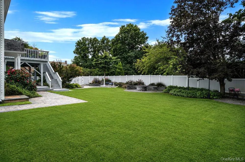 25 Kellogg Place South Huntington, NY 11746