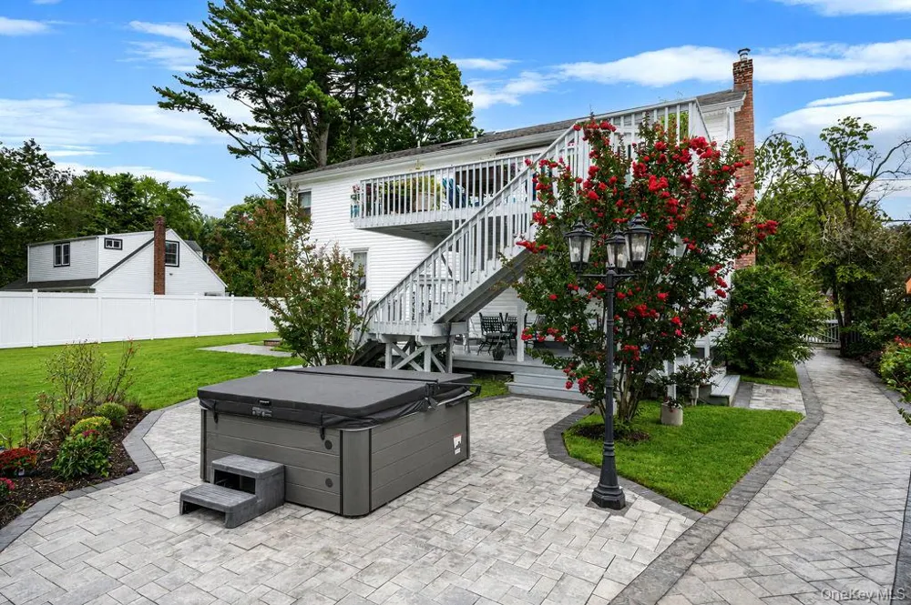 25 Kellogg Place South Huntington, NY 11746