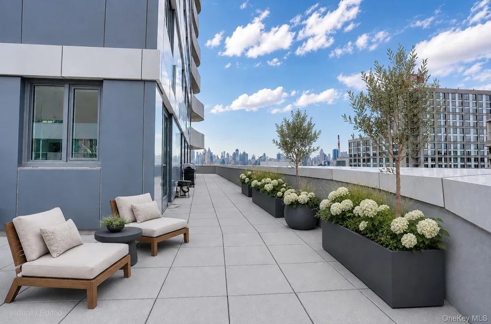 2416 Queens Plaza S #7B Long Island City, NY 11101