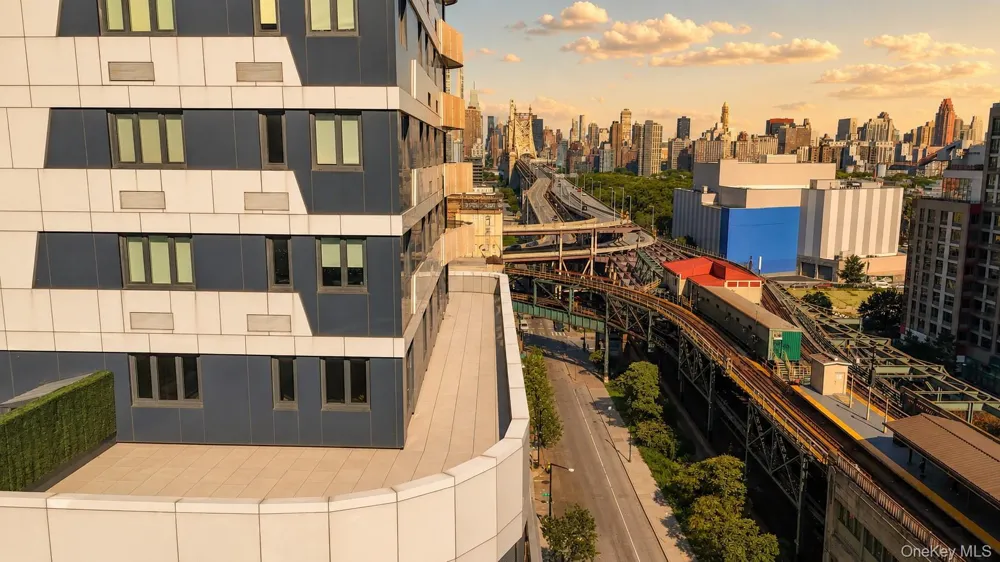 2416 Queens Plaza S #7B Long Island City, NY 11101