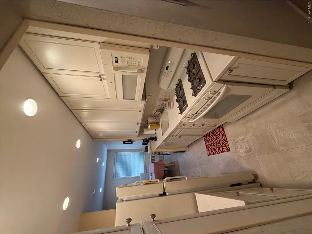 84-39 Apt 4L 153 Ave Avenue #4L Howard Beach, NY 11414