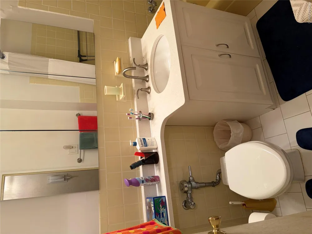 84-39 Apt 4L 153 Ave Avenue #4L Howard Beach, NY 11414