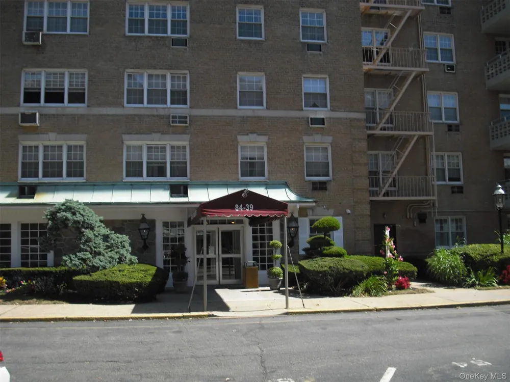 84-39 Apt 4L 153 Ave Avenue #4L Howard Beach, NY 11414