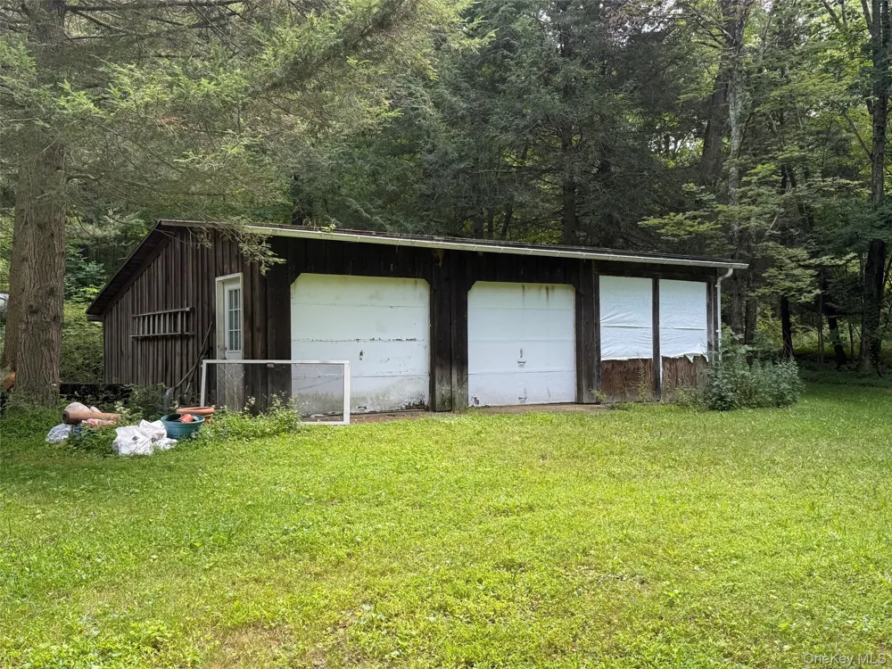 85 Bella Vista Road Amenia, NY 12501