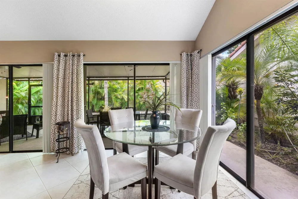 2850 ANTIETAM LANE West Palm Beach, FL 33409