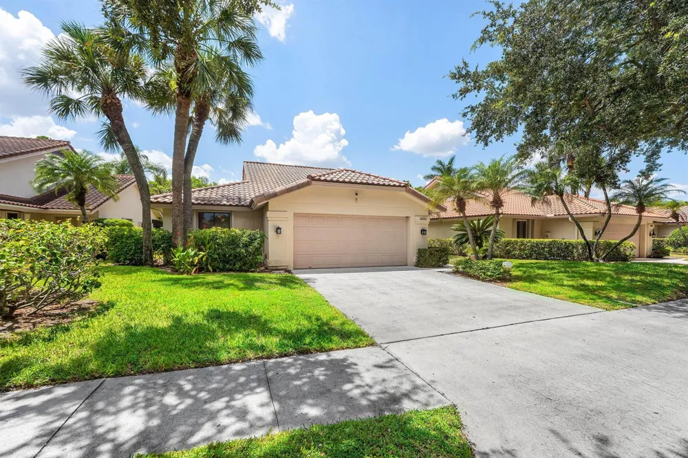 2850 ANTIETAM LANE West Palm Beach, FL 33409