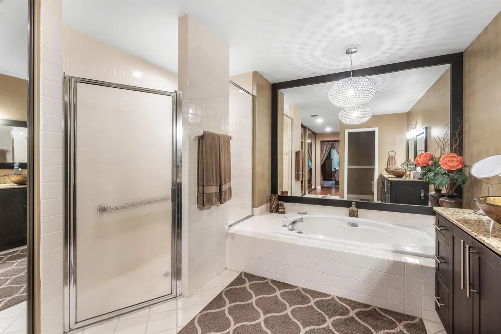 2850 ANTIETAM LANE West Palm Beach, FL 33409