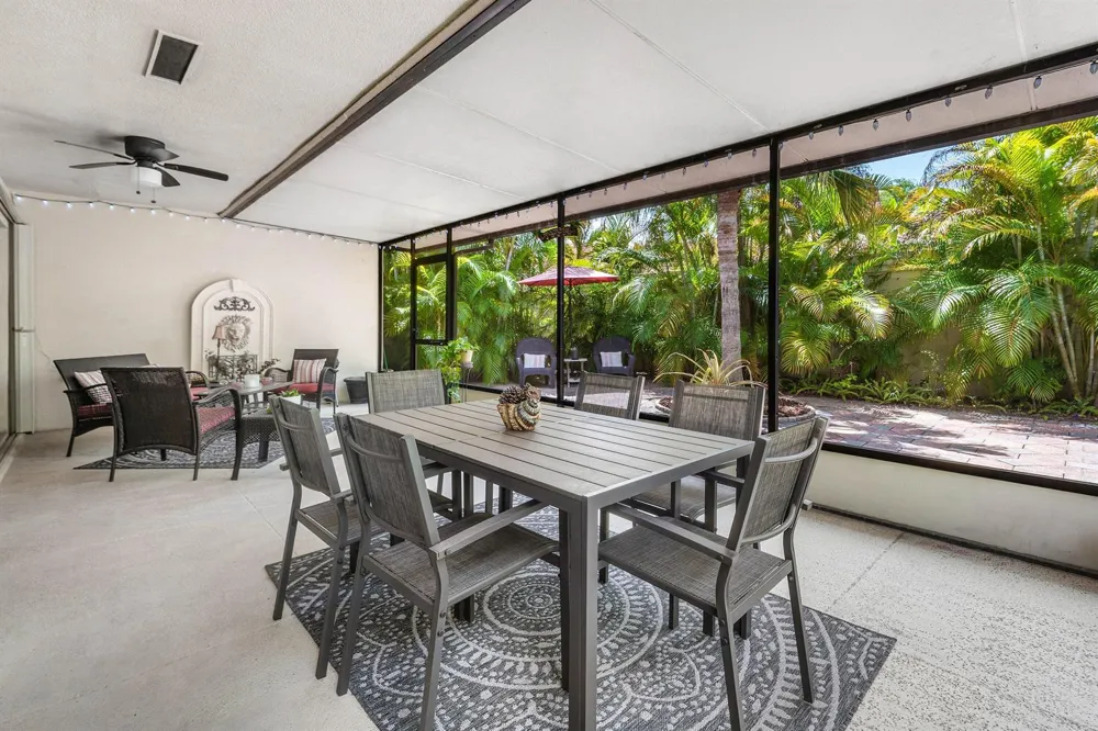 2850 ANTIETAM LANE West Palm Beach, FL 33409