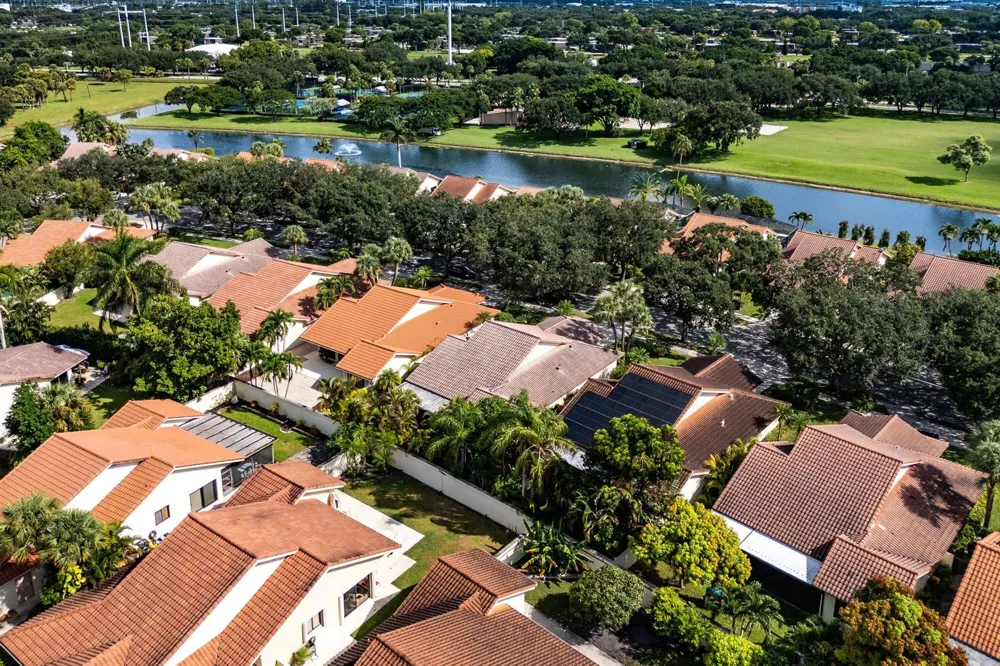 2850 ANTIETAM LANE West Palm Beach, FL 33409