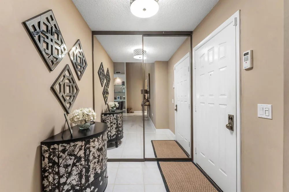 2850 ANTIETAM LANE West Palm Beach, FL 33409