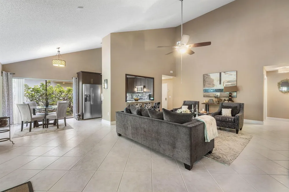 2850 ANTIETAM LANE West Palm Beach, FL 33409