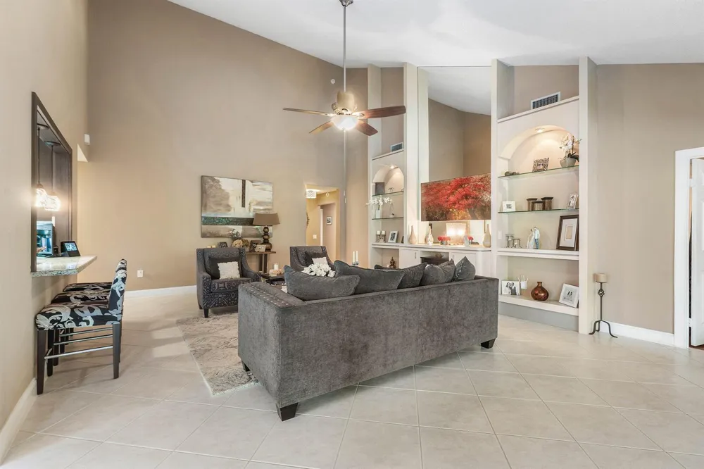 2850 ANTIETAM LANE West Palm Beach, FL 33409