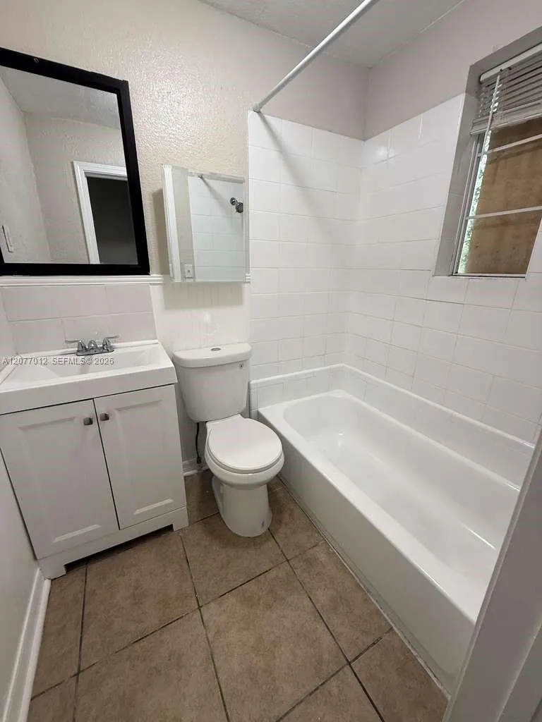 1971 Ella Jacksonville, FL 32209