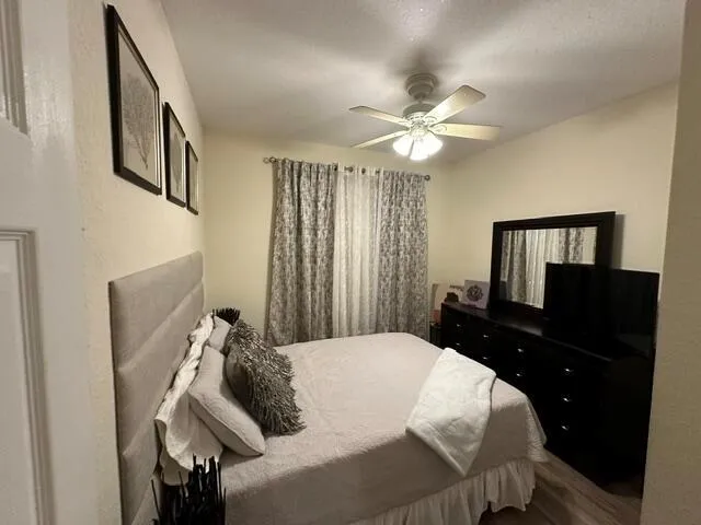1828 NW 79TH WAY NW Pembroke Pines, FL 33024