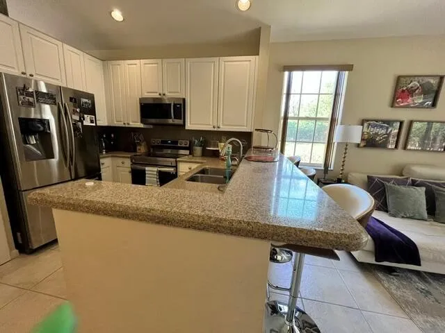 1828 NW 79TH WAY NW Pembroke Pines, FL 33024