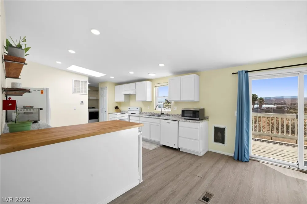 795 E Cottonwood Avenue Overton, NV 89040