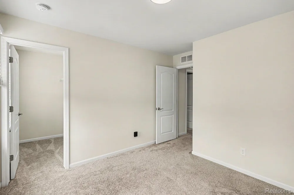 4871 Broomfield Way Orion Charter Township, MI 48359