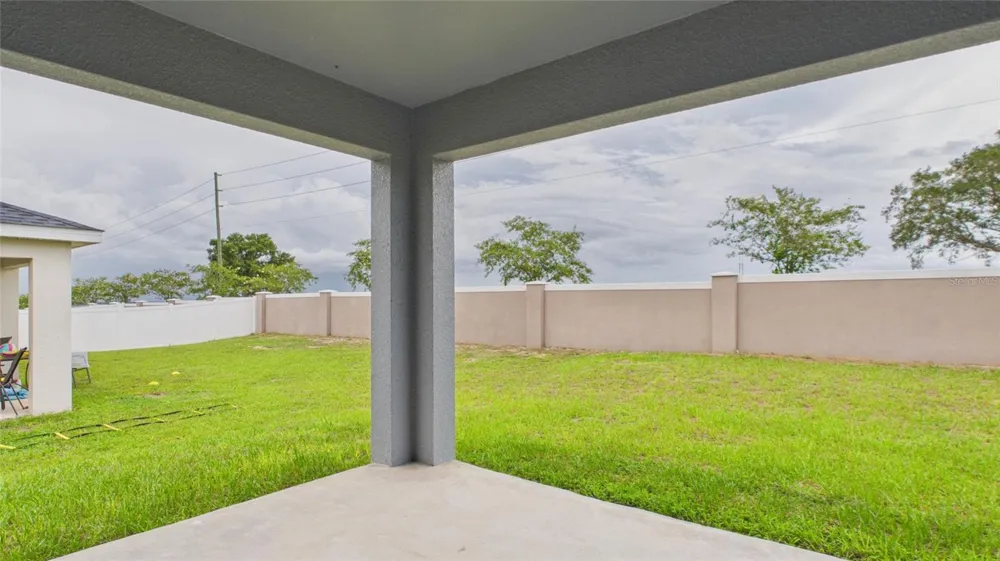 631 VISTA VIEW LANE Lake Wales, FL 33853