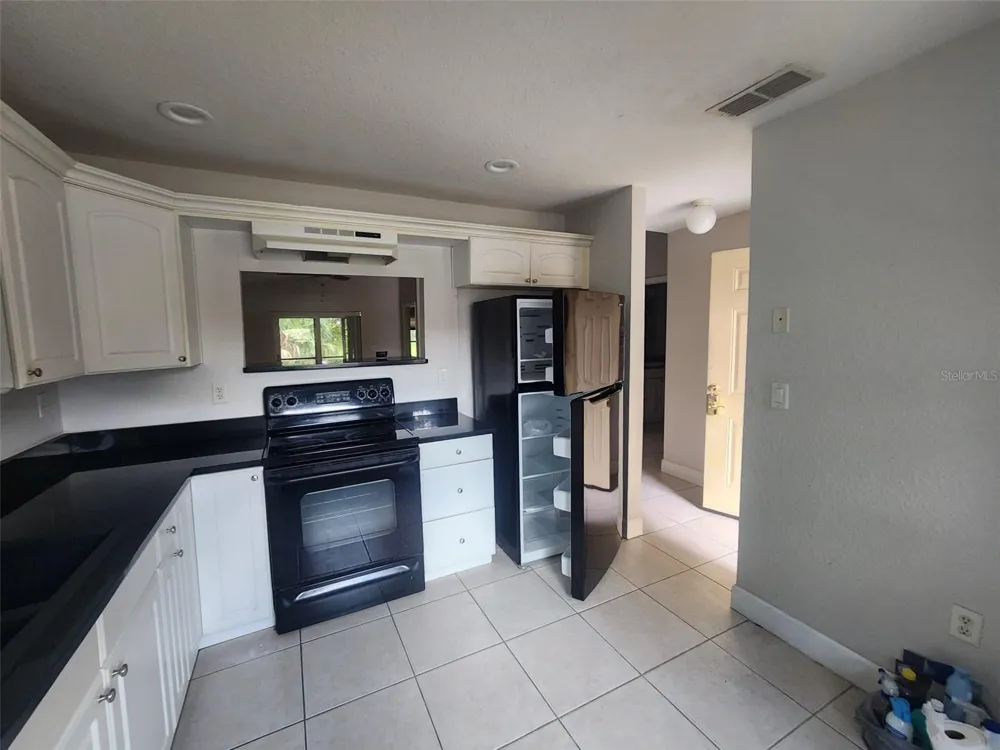 940 FENTON LANE #24 Lakeland, FL 33809