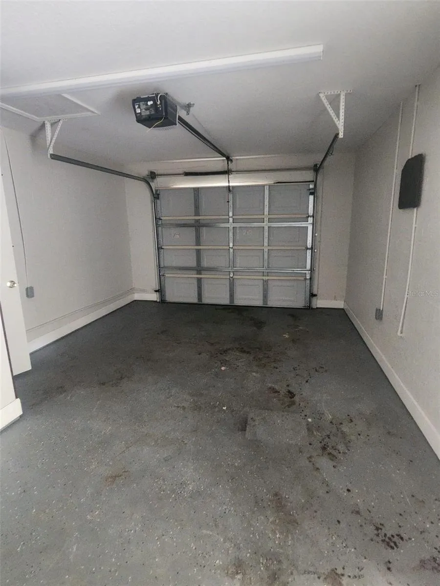 940 FENTON LANE #24 Lakeland, FL 33809