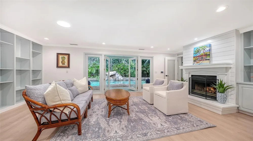 3624 S LOCKWOOD RIDGE ROAD Sarasota, FL 34239