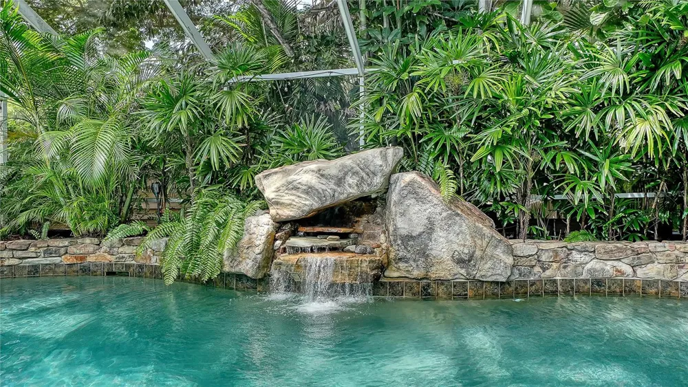 3624 S LOCKWOOD RIDGE ROAD Sarasota, FL 34239