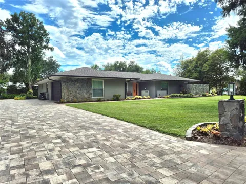 5370 WHISPERING PINE CIRCLE