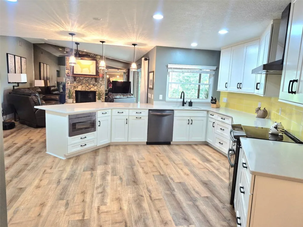 5370 WHISPERING PINE CIRCLE St Cloud, FL 34771