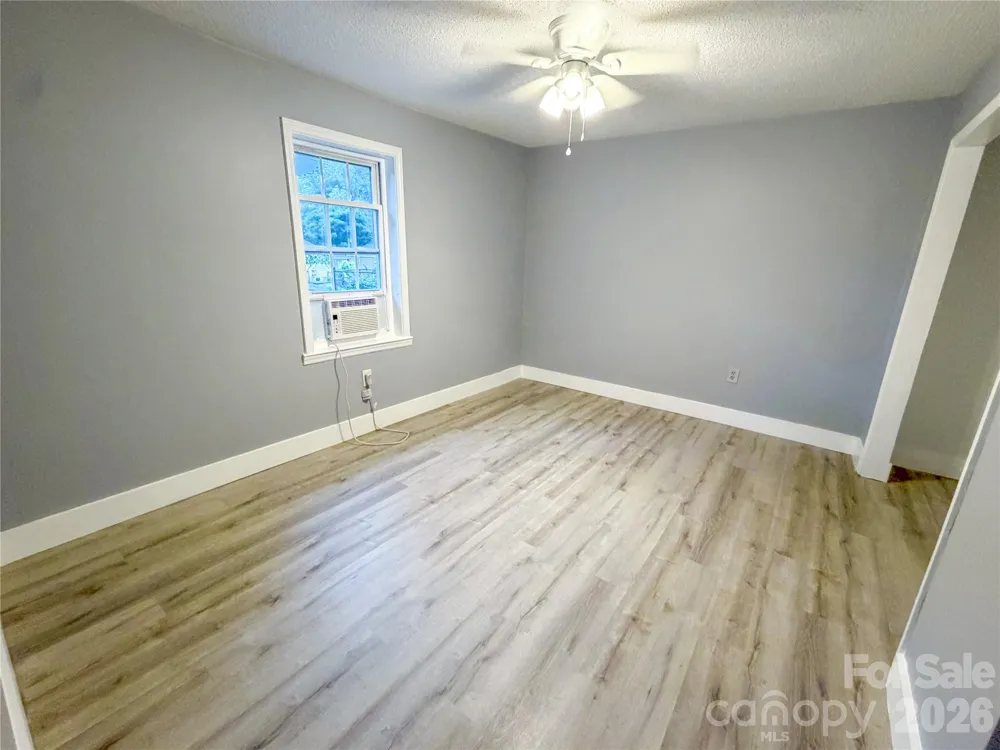107 Drake Street Gastonia, NC 28052