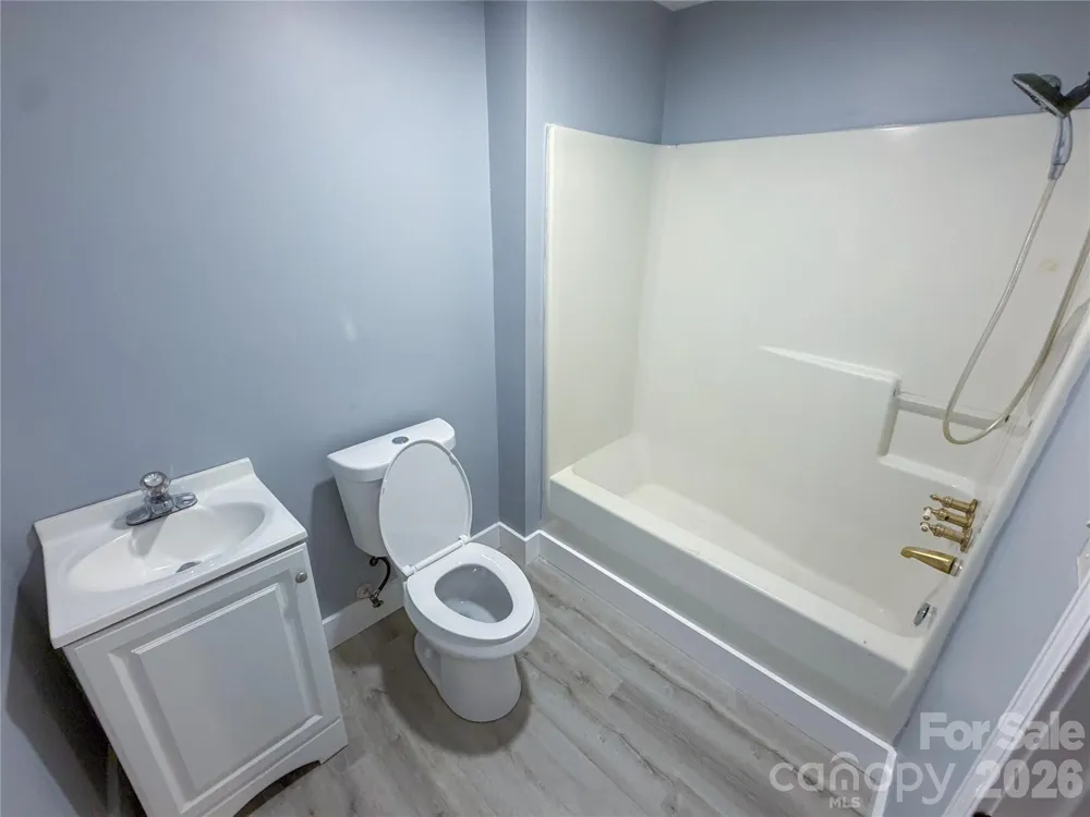 107 Drake Street Gastonia, NC 28052
