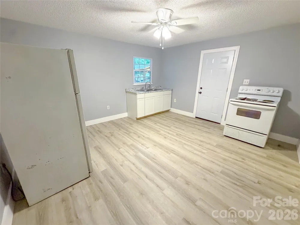 107 Drake Street Gastonia, NC 28052