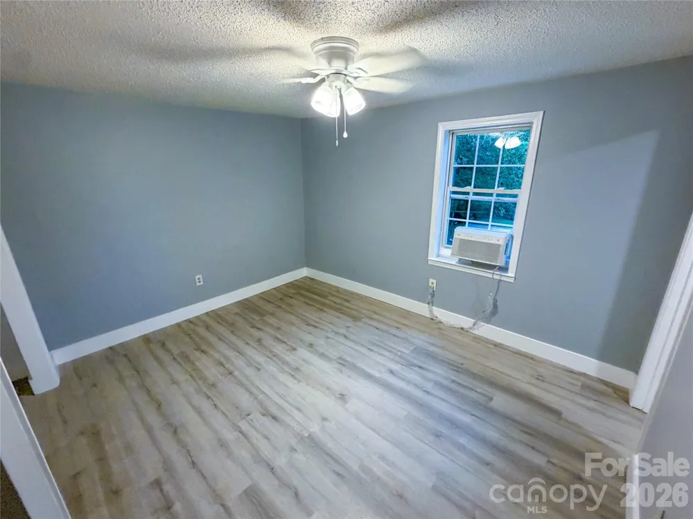 107 Drake Street Gastonia, NC 28052