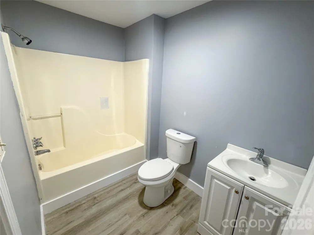 107 Drake Street Gastonia, NC 28052