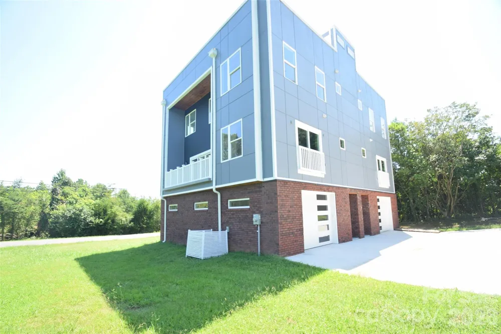 5108 Eaton Circle Charlotte, NC 28208